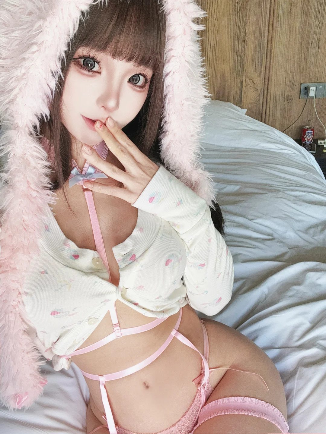 蠢沫沫 - 25年05月自拍 (5套) [117P-398MB] tg@simisebaisi 【丝足阁】117.webp